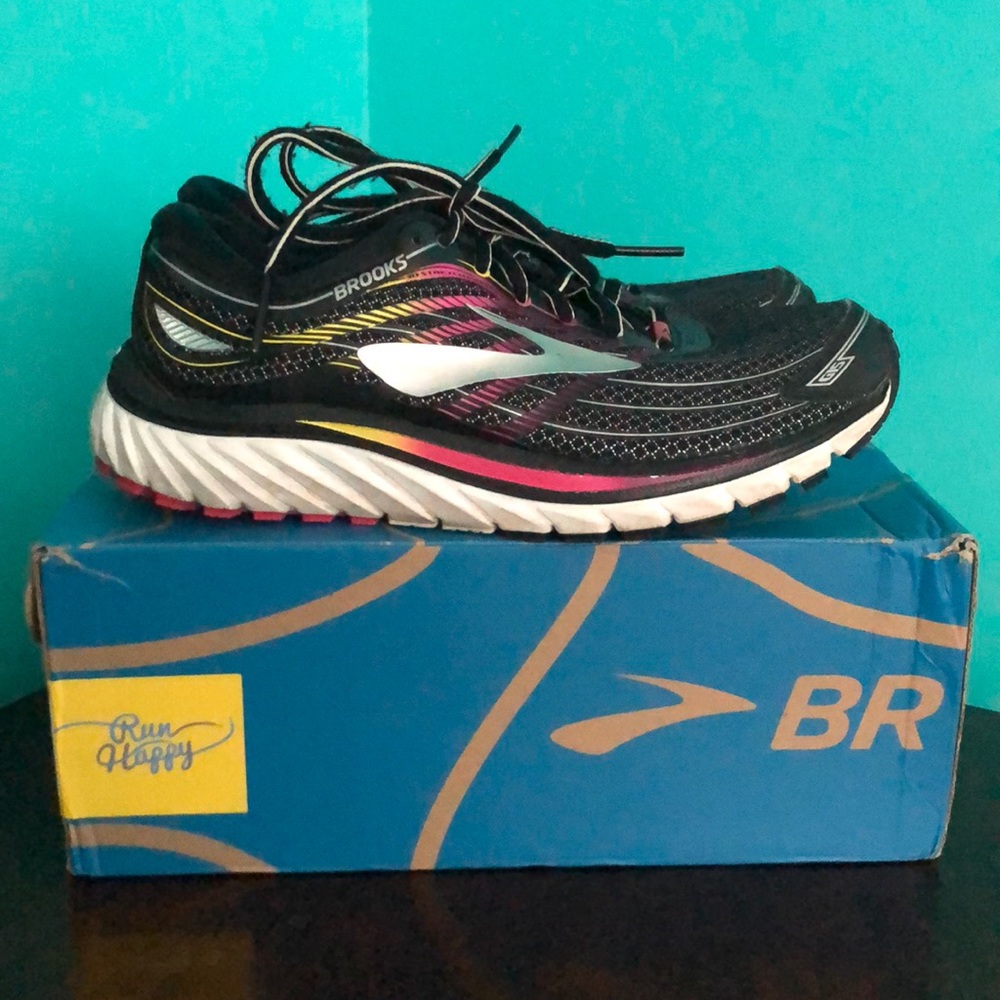 Brooks Glycerin 15 Women’s Size 7.5 in Black/Pink